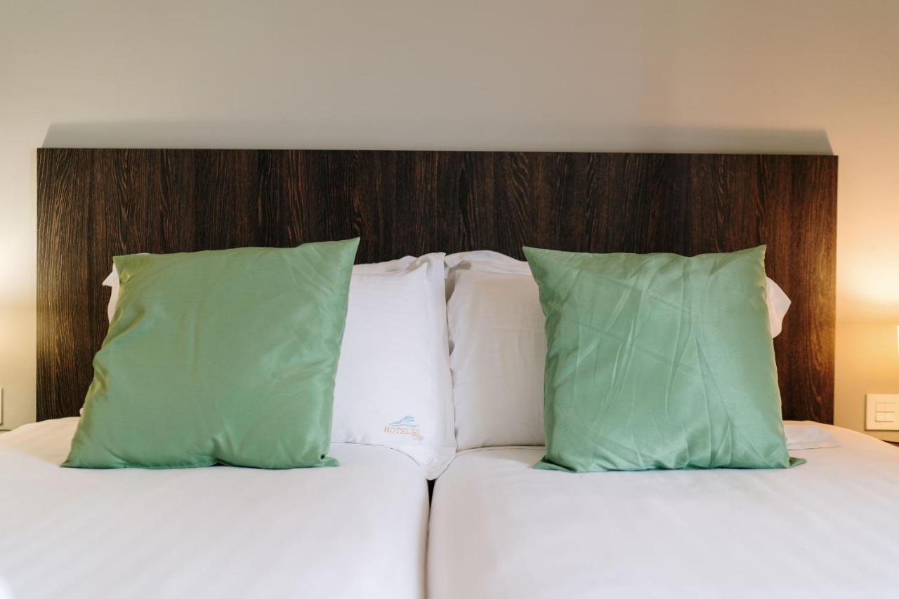 H Boutique La Caleta Bay Hotel ลาเอร์ราดูรา ภายนอก รูปภาพ